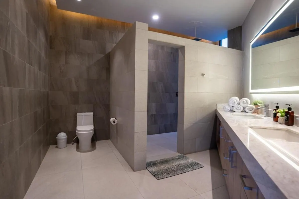 6Br Modern Oceanfront Villa With Infinity Pool Cancún