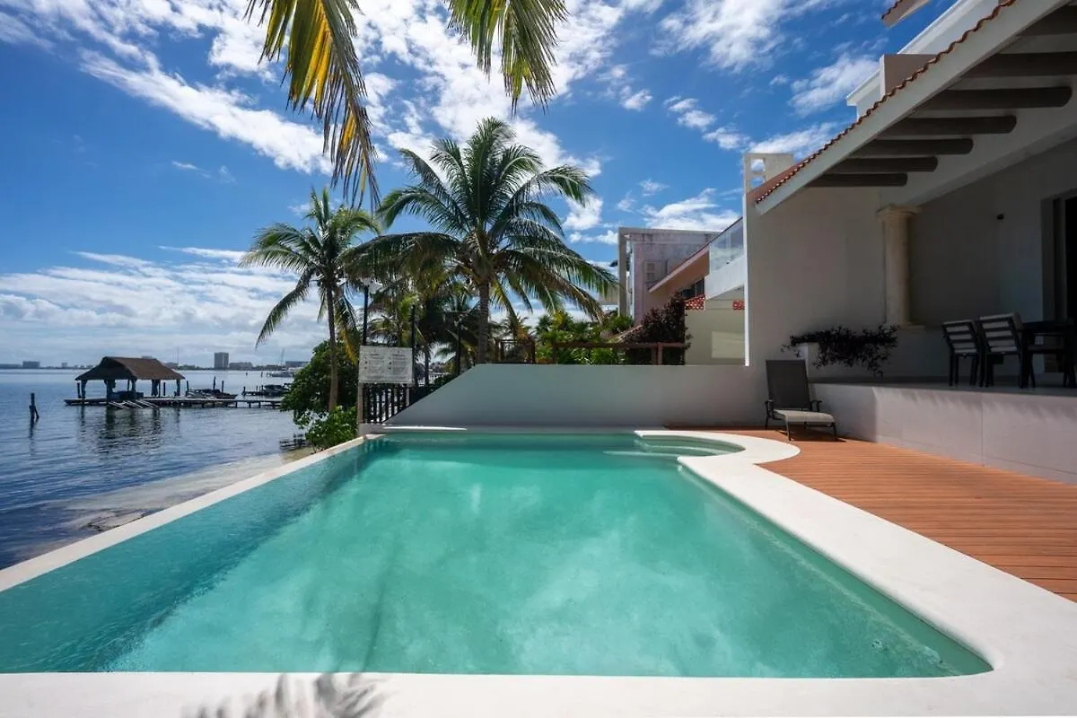 6Br Modern Oceanfront Villa With Infinity Pool Cancun