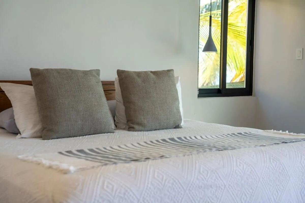6Br Modern Oceanfront Villa With Infinity Pool Cancun 0*,
